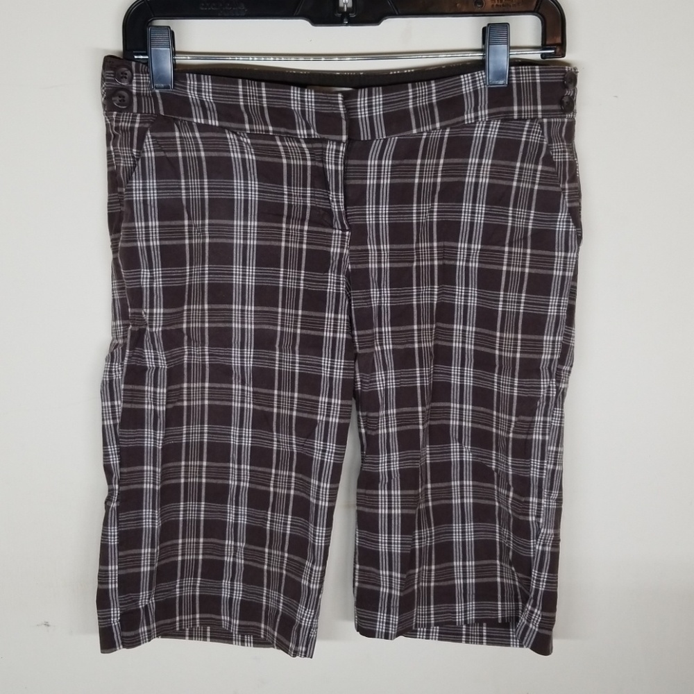 Charlotte Russe Burmuda Short